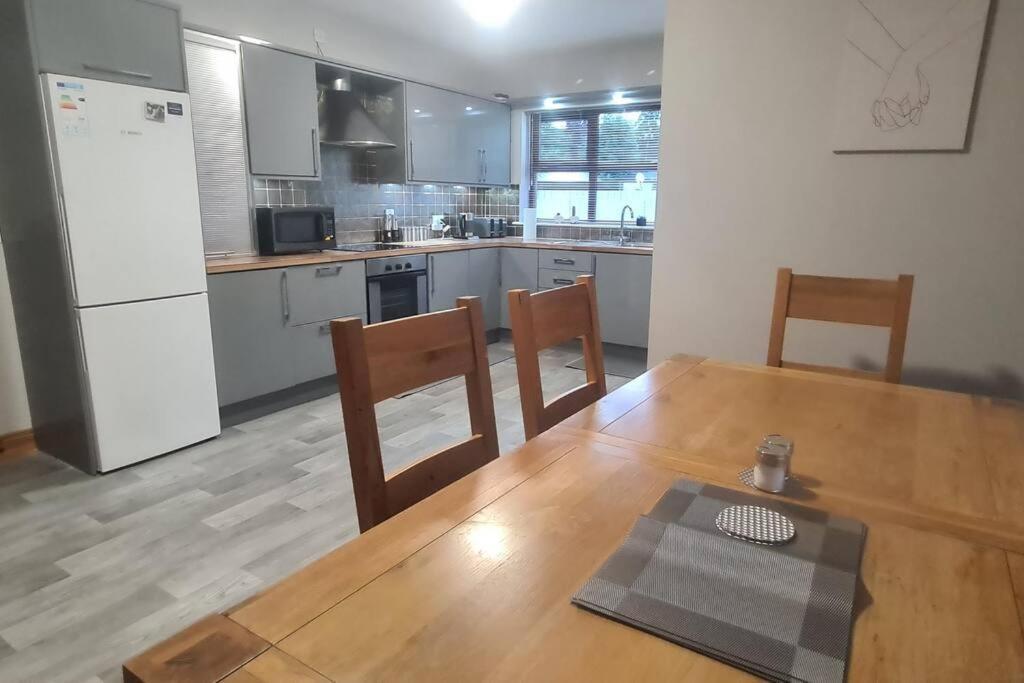 Millhouse Cottage A Luxury 3 Bed Bungalow Antrim Exteriör bild