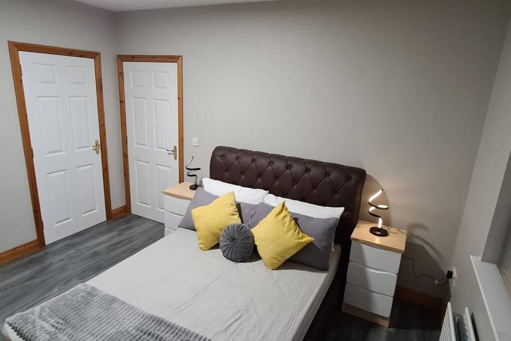 Millhouse Cottage A Luxury 3 Bed Bungalow Antrim Exteriör bild