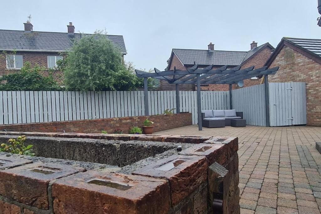Millhouse Cottage A Luxury 3 Bed Bungalow Antrim Exteriör bild