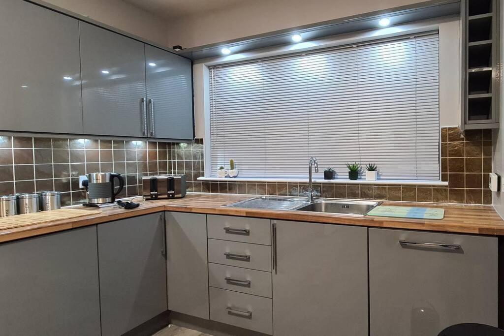 Millhouse Cottage A Luxury 3 Bed Bungalow Antrim Exteriör bild
