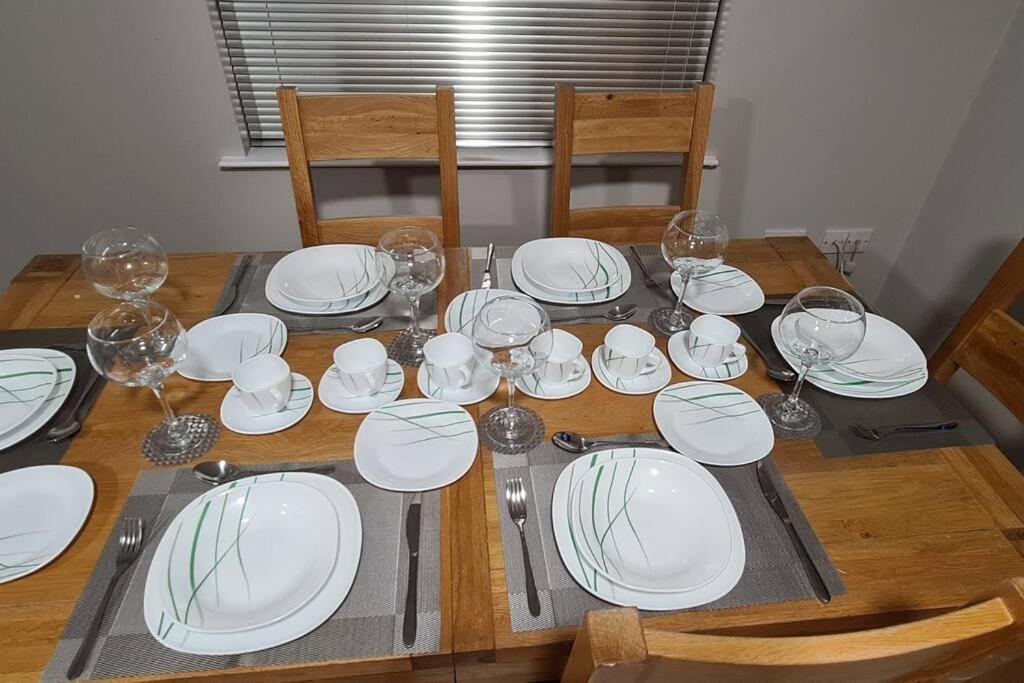 Millhouse Cottage A Luxury 3 Bed Bungalow Antrim Exteriör bild